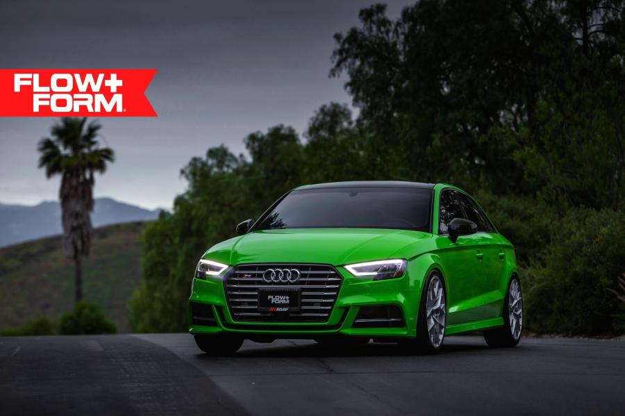  Audi S3 Sedan on HRE Wheels (FF10) 2019 года  (фото 1 из 10)